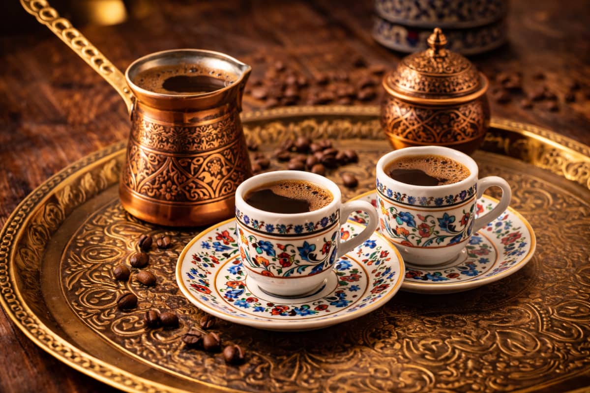 Günün İlk Yudumu: Kahve Setleriyle Sıcak Bağlar Kurun